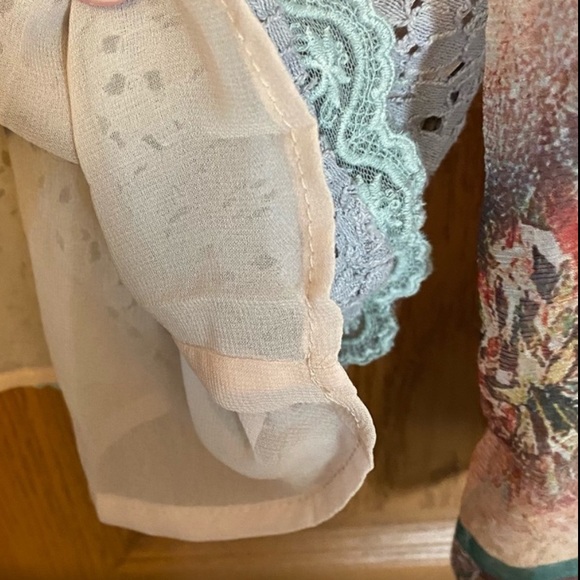 SUNDANCE Floral Watercolor Silk Lace Bell Sleeve - Picture 6 of 8